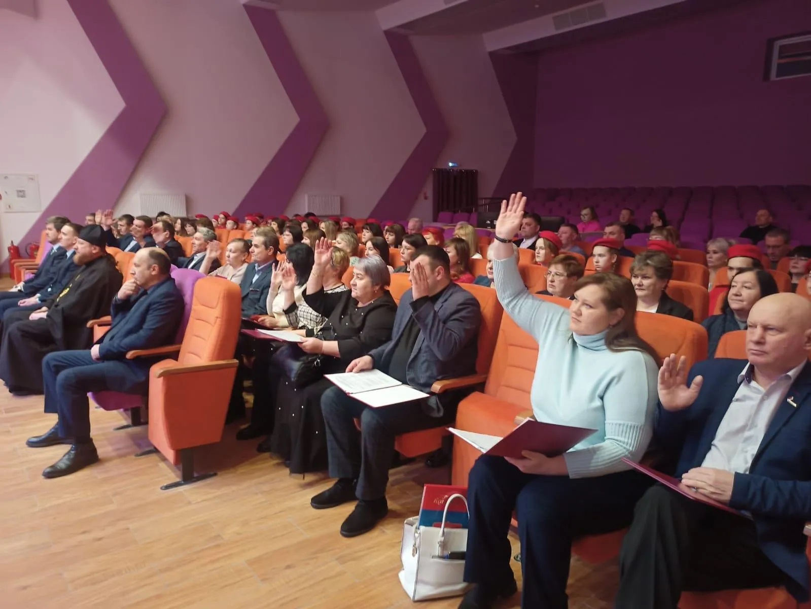 Расширенная сессия Совета депутатов района. Подведены итоги и намечены планы